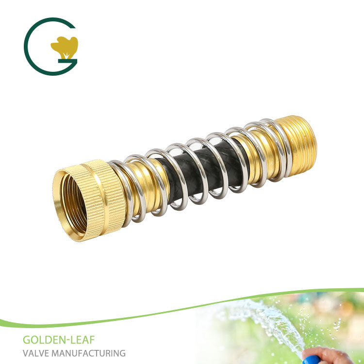 ຂໍ້ໄດ້ປຽບຂອງທອງເຫລືອງ 3/4-in Garden Hose Coiled Spring Faucet Repair Connector